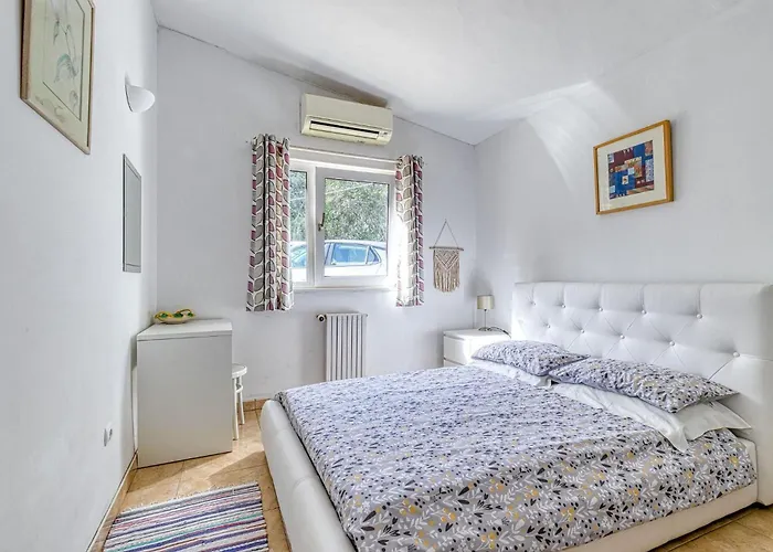 Villa Serena - Magnificent Four Bedroom *