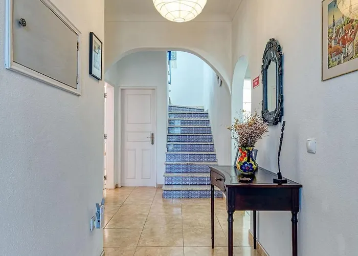 Villa Serena - Magnificent Four Bedroom Lagoa (Algarve)