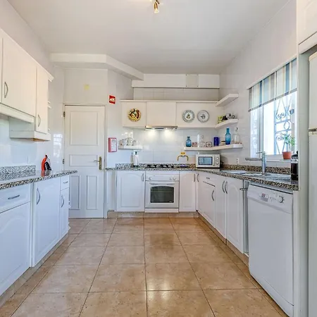 Serena - Magnificent Four Bedroom Villa *